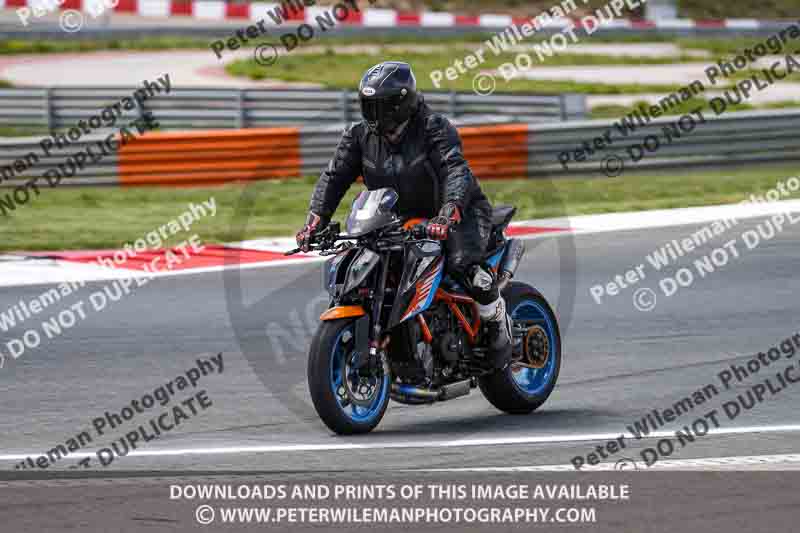 cadwell no limits trackday;cadwell park;cadwell park photographs;cadwell trackday photographs;enduro digital images;event digital images;eventdigitalimages;navarra;no limits trackdays;peter wileman photography;racing digital images;trackday digital images;trackday photos